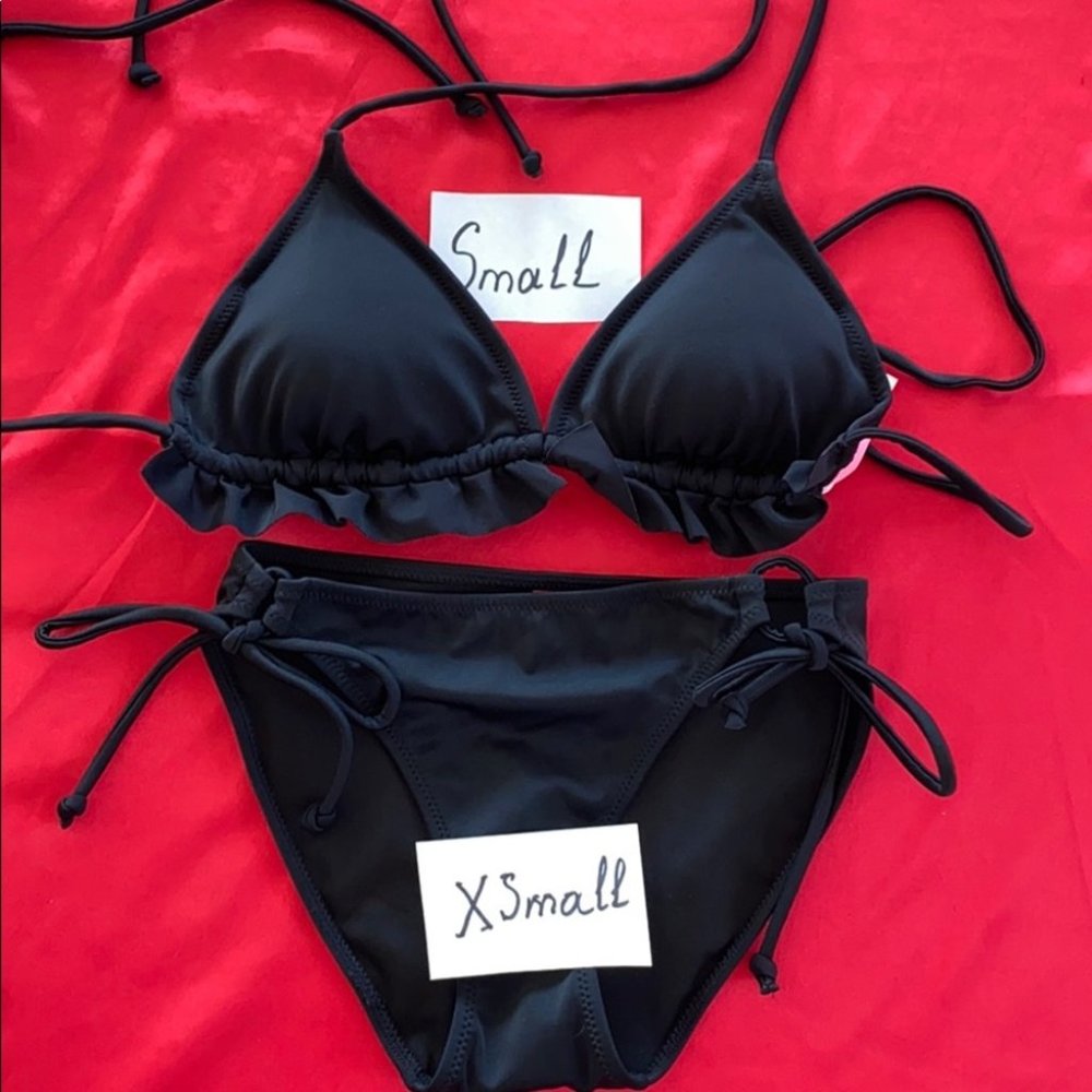 2 Pc Set Black Swimsuit SmallTop + XS‎ Bottoms
